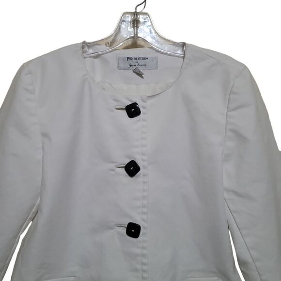 Pendleton White Women's Coat Sz Medium - Picture 2 of 8
